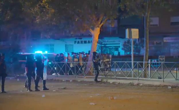 Cuatro agentes heridos en una batalla campal en las fiestas de Alcalá de Henares