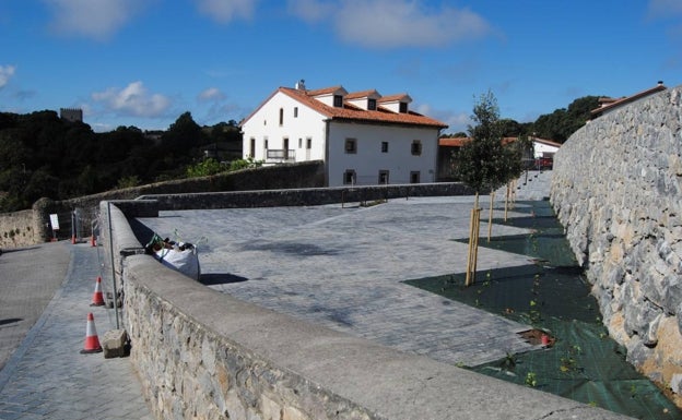 La nueva plaza pública creada en Isla está prácticamente concluida