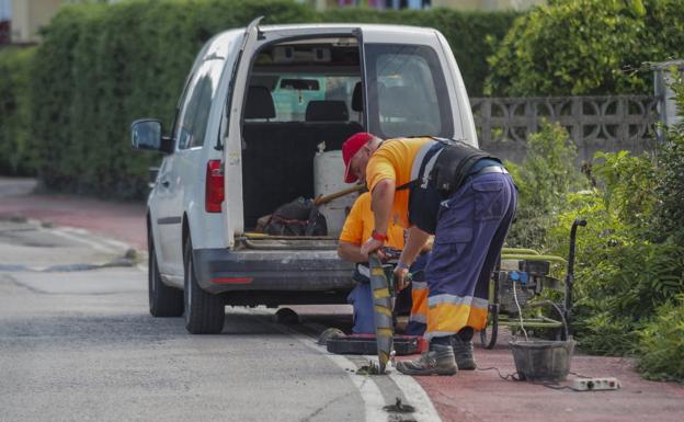 Comienza el mayor plan de asfaltado de Torrelavega en la última década