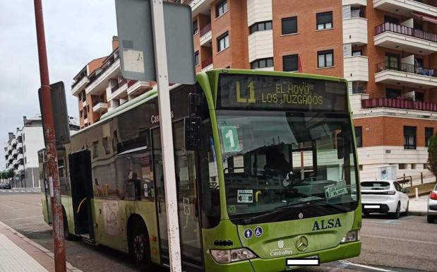 Podemos e IU, «satisfechos» de que se rebaje el precio del billete del Castrobús