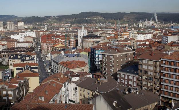 Sanidad cierra un restaurante chino en Torrelavega por el sacrificio de una cabra en la puerta trasera