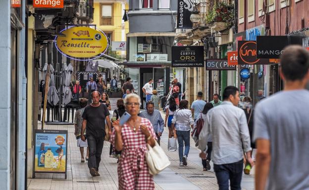 El comercio elogia el «éxito» de las fiestas e insiste en dinamizar Torrelavega todo el año