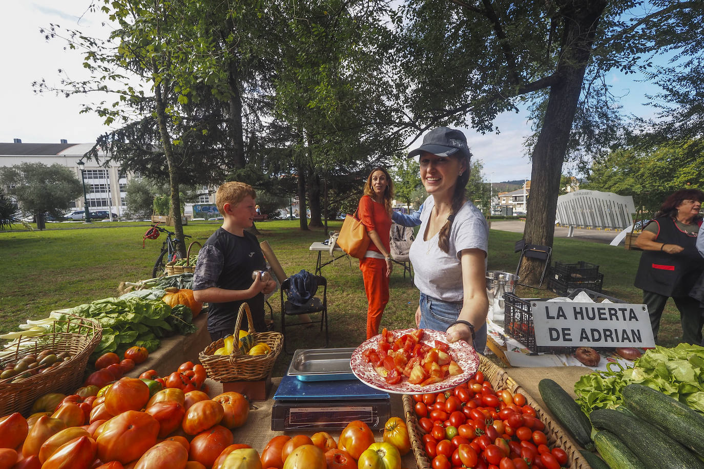 Las mejores imágenes del Festival del Tomate en Torrelavega