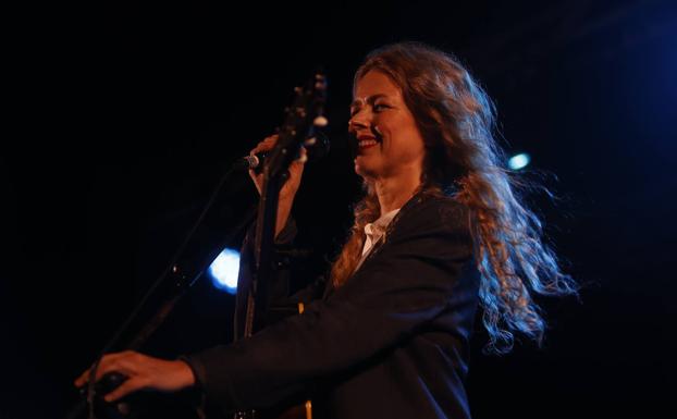 Christina Rosenvinge, una gitana de arrabal en el Faro de Cabo Mayor