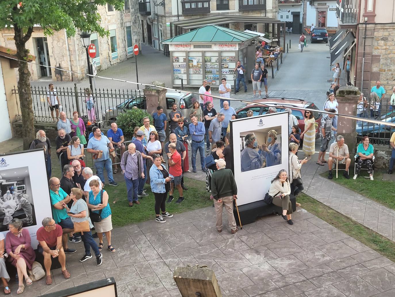 Momentos de tensión a la salida de la reunión con la empresa de la planta de Biogás