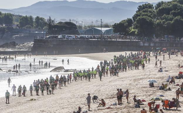 2.000 personas caminan contra el cáncer