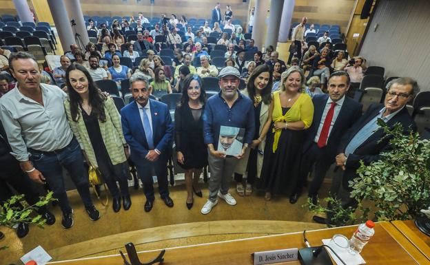 «Este libro nos ayuda a transmitir el peso gastronómico de la región»