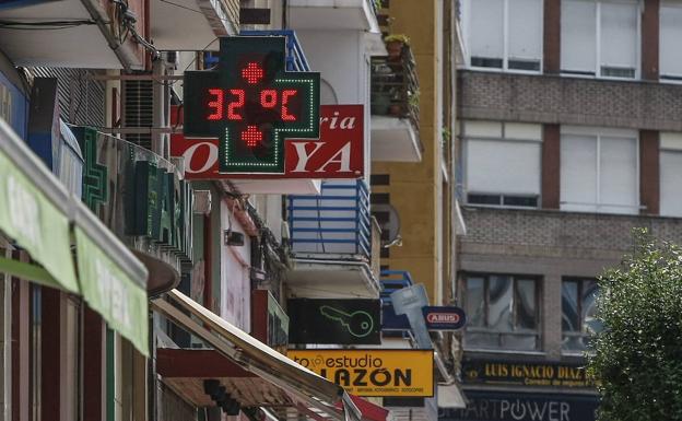 Cantabria sufre una de las noches más calurosas del año y amanece con casi 30 grados