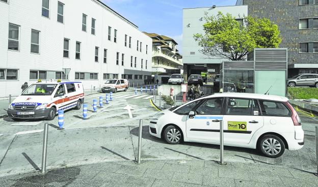 Los taxistas vuelven a plantear al SCS participar en el transporte sanitario