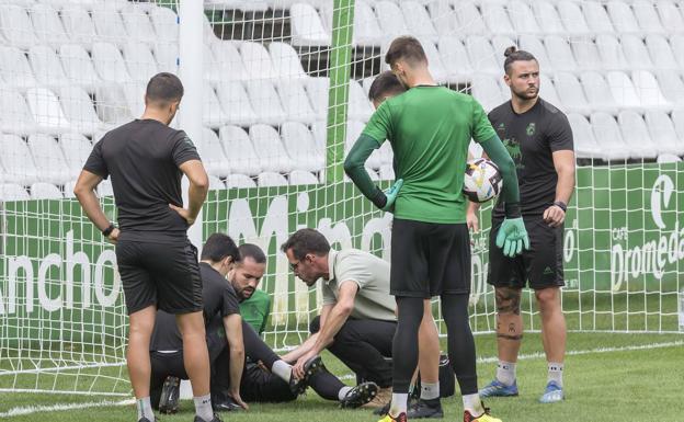 Miquel Parera abandona lesionado el entrenamiento del Racing