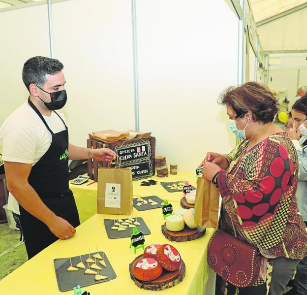 La XI Feria de la Miel mostrará también los mejores productos agroalimentarios de Liébana