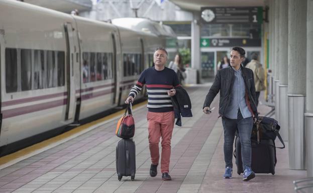 Los viajeros prefieren el tren al avión