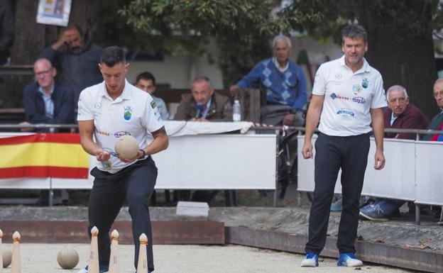 Víctor y Haya arrasan en el Nacional