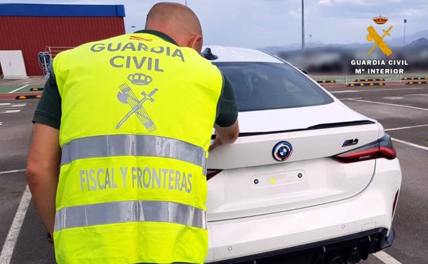 Detenido en Valencia por robar un coche de 140.000 euros en Raos, que no se pudo llevar por un fallo mecánico