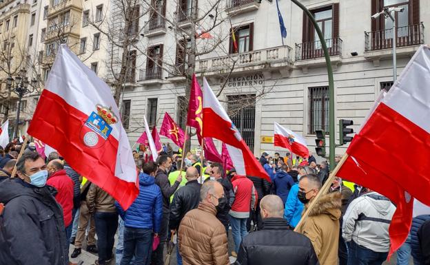 Los pensionistas piden una comisión que vigile las residencias y se revaloricen las pensiones