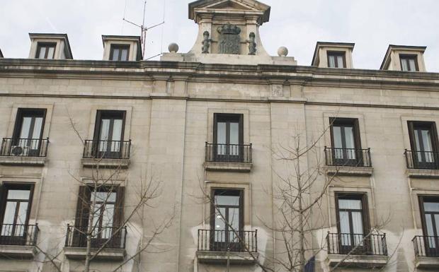 La Delegación estudia dejar sus dependencias de la calle Vargas y centralizar todas las áreas en Calvo Sotelo