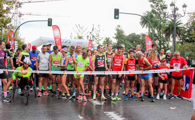 Casi mil personas participan en la carrera 'Ponle freno' en Santander, en favor de las víctimas de accidentes de tráfico