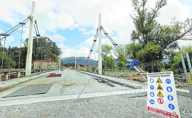 El puente de Virgen de la Peña acumula retrasos tras cuatro años de obras