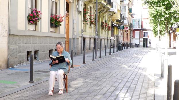 'La vida en voz alta' convierte en documental el retrato de las personas mayores de Cantabria