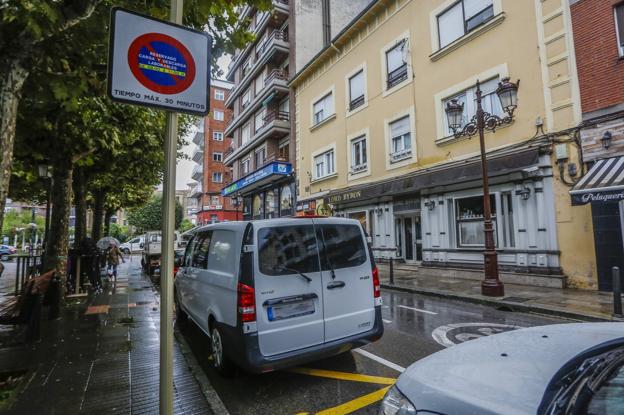 El estacionamiento rotatorio se implantará a final de año en 123 zonas de carga y descarga