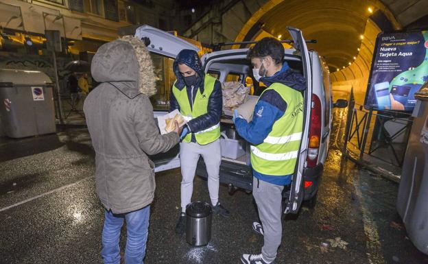 El programa 'Ola de frío' dirigido a las personas sin hogar de Santander se amplía a los doce meses del año