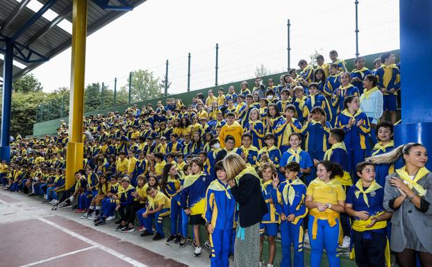 El colegio El Salvador homenajea a sus fundadores en su 40 aniversario