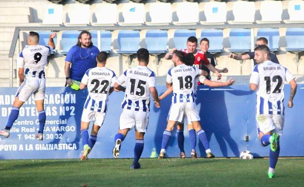 La Gimnástica celebrará sus 115 años el día 16, en El Malecón, en el derbi ante el Laredo