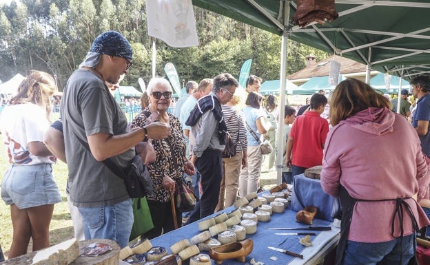 Liérganes vuelve a triunfar con el Mercado de Otoño de Valles Pasiegos