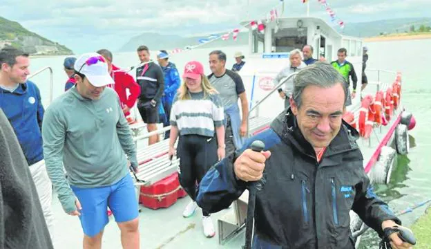 Dieciocho mil peregrinos usaron la barca del Puntal que enlaza Laredo y Santoña
