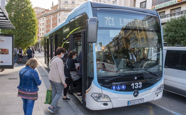 La factura del combustible para el TUS se dispara 2,7 millones, un 63% más