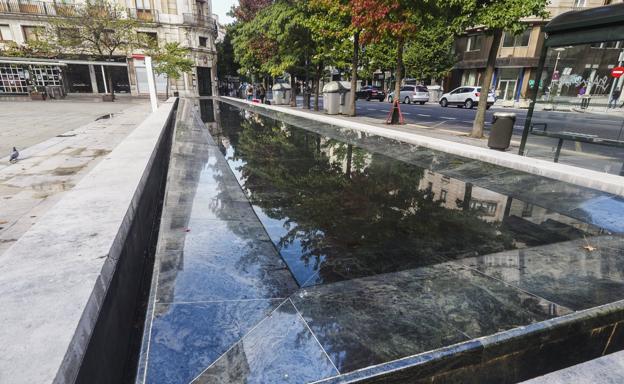 La fuente de la catedral ya tiene agua
