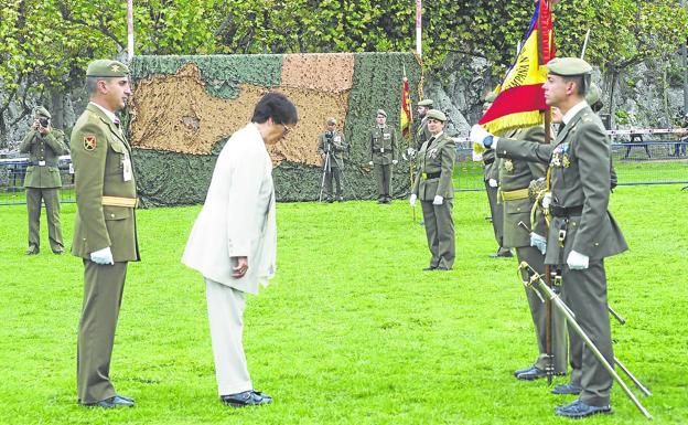 Santoña muestra su lealtad a la patria en un emotivo acto de jura de bandera