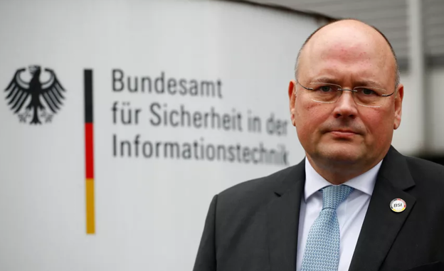 Cesan al jefe de la seguridad informática de Alemania por presuntos contactos con Rusia