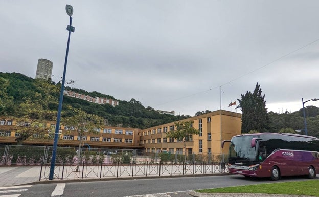 Ampas de Laredo, Meruelo y Santoña reclaman transporte para los alumnos de enseñanzas no obligatorias