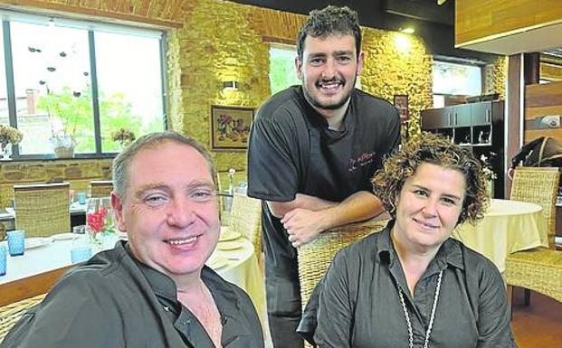 Una cocina con algún toque de creatividad en El Ojo del Ábrego de Liérganes