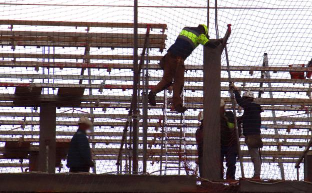 Los accidentes laborales en Cantabria crecen un 53% en un año