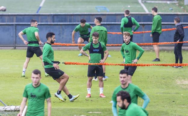 El Racing buscará salida en el mercado de invierno a los jugadores con menos minutos