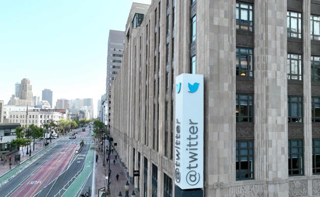 Twitter inicia despidos masivos mientras sus empleados preparan una batalla legal