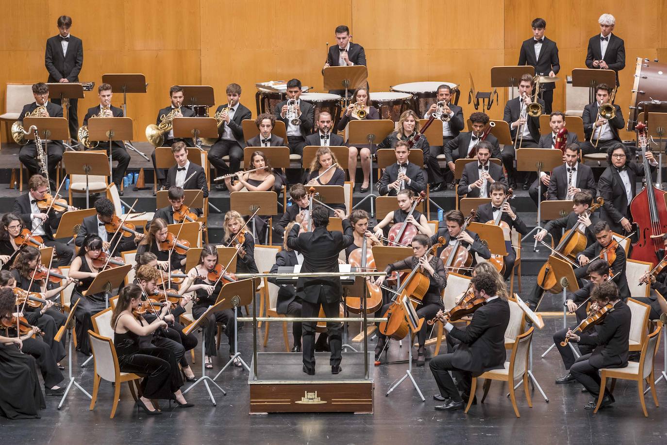 El concierto de la Sinfónica Freixenet en el Palacio de Festivales, en imágenes