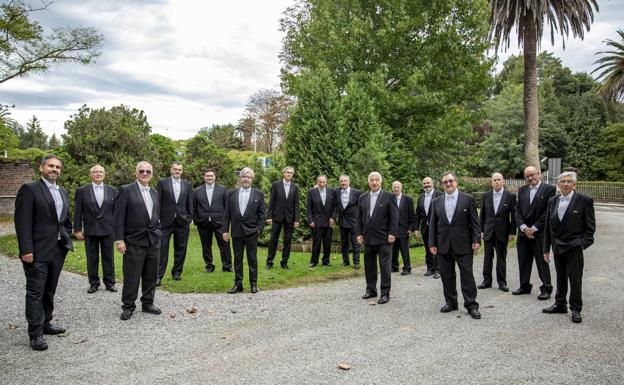 El Coro Santa María de Solvay celebra su 51 aniversario con dos conciertos en Torrelavega y uno en Barreda