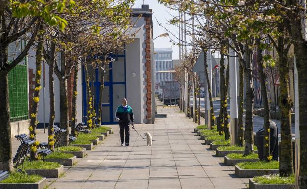 Detenidos un joven y un menor por intentar atracar a dos personas en Santander con un machete