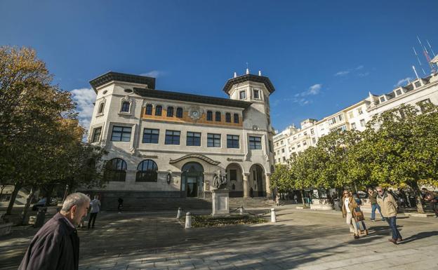 El PP lleva al Parlamento la exigencia de un Parador para Santander