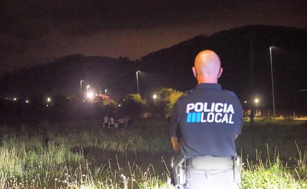 Conduce a la fuga desde el centro a Peñacastillo para huir de un control de alcoholemia