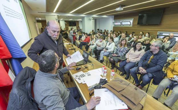 Sanidad cita a todos los sindicatos el viernes para buscar un acuerdo en Atención Primaria