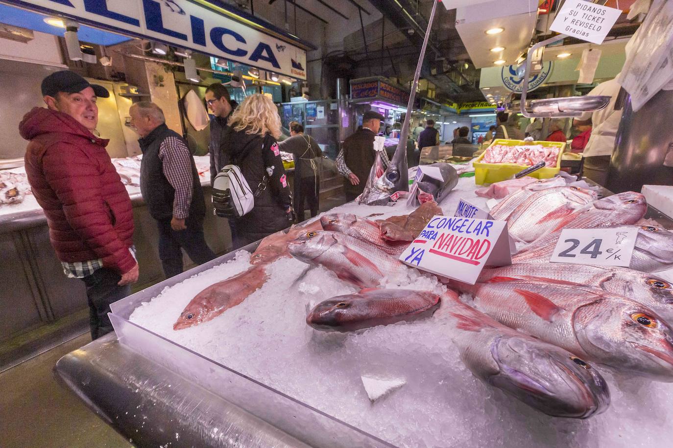 La subida de los precios adelanta las compras de Navidad