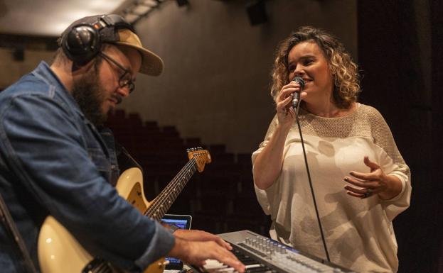 «Nos escuchaban ensayar por la ventana y nos preguntaban qué estábamos haciendo»