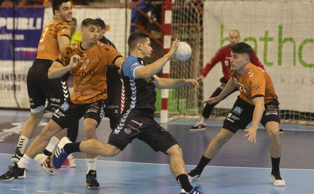 Torrelavega se prepara para el derbi