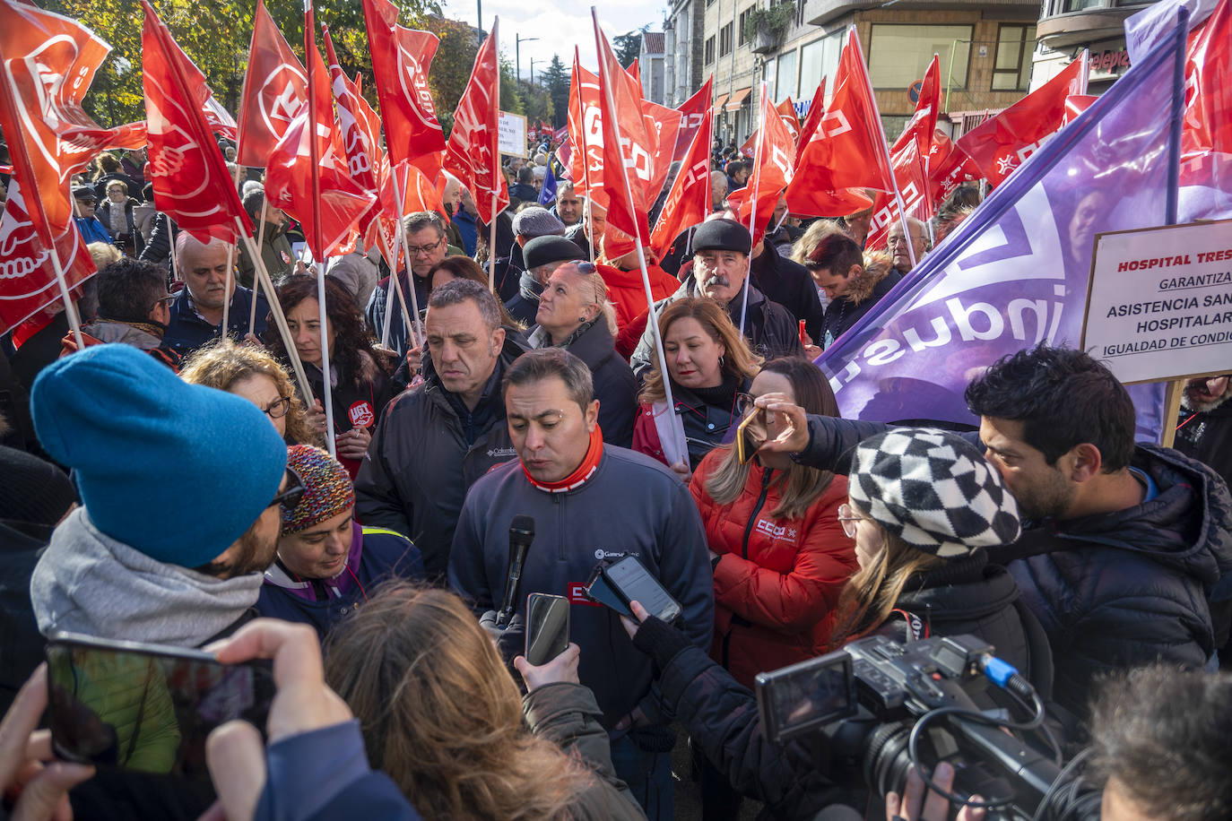 Multitudinaria manifestación en Reinosa, este sábado