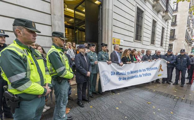 Cantabria guarda un minuto de silencio por las Víctimas de Accidentes de Tráfico