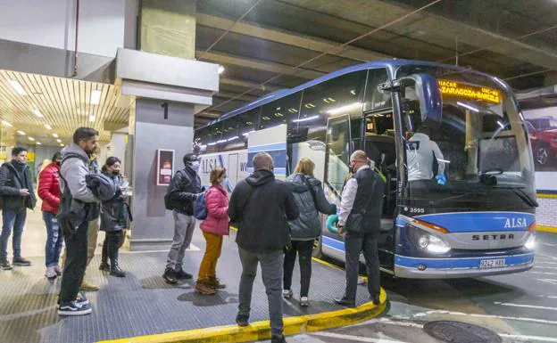 Los cántabros podrán viajar gratis en autobús a veinte ciudades desde Santander